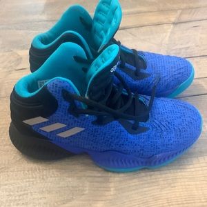 Adidas kids basketball shoes. Size 5 worn only a few times indoor only.  EUC